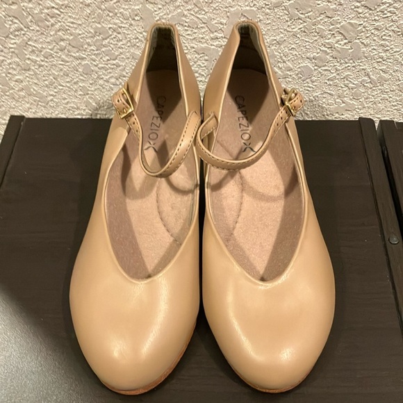 Capezio Women's Tan character heels - Picture 2 of 9
